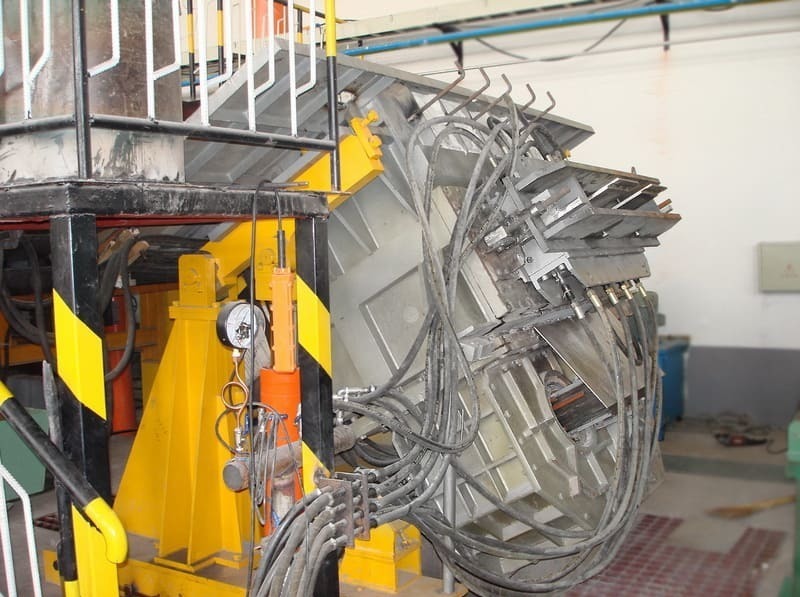 Канальная индукционная печь channel melting furnace for copper